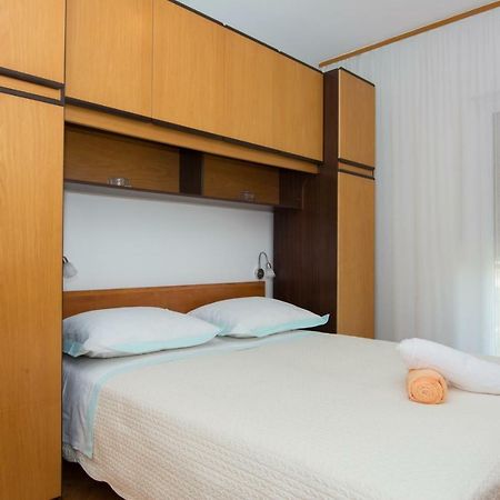 Apartments Pericic Podstrana Ngoại thất bức ảnh