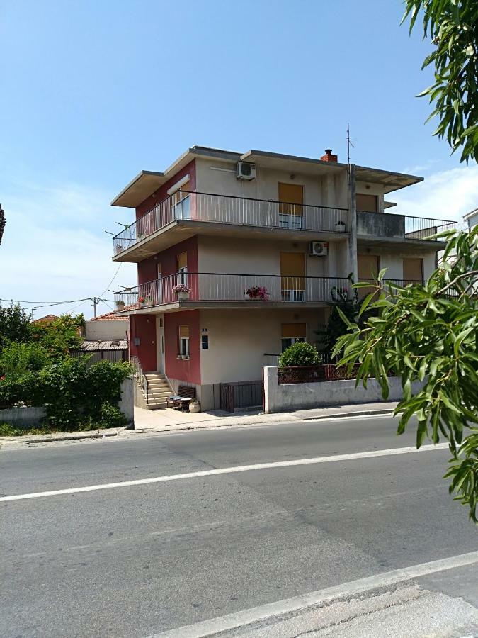 Apartments Pericic Podstrana Ngoại thất bức ảnh